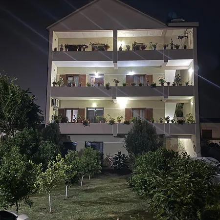 Cozy Close To The Airport Kamez