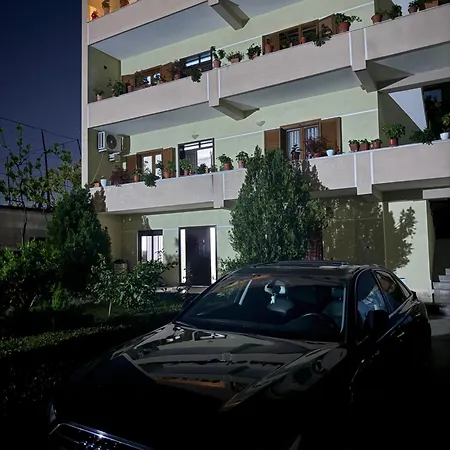 Cozy Close To The Airport Alloggio in famiglia