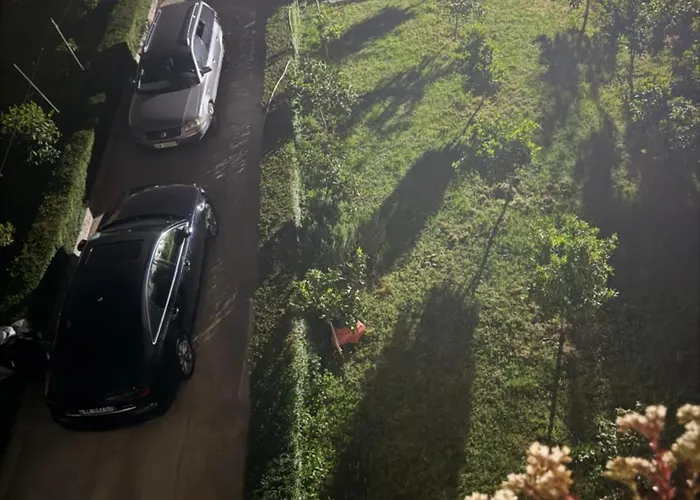 Homestay szállás Cozy Close To The Airport Kamëz